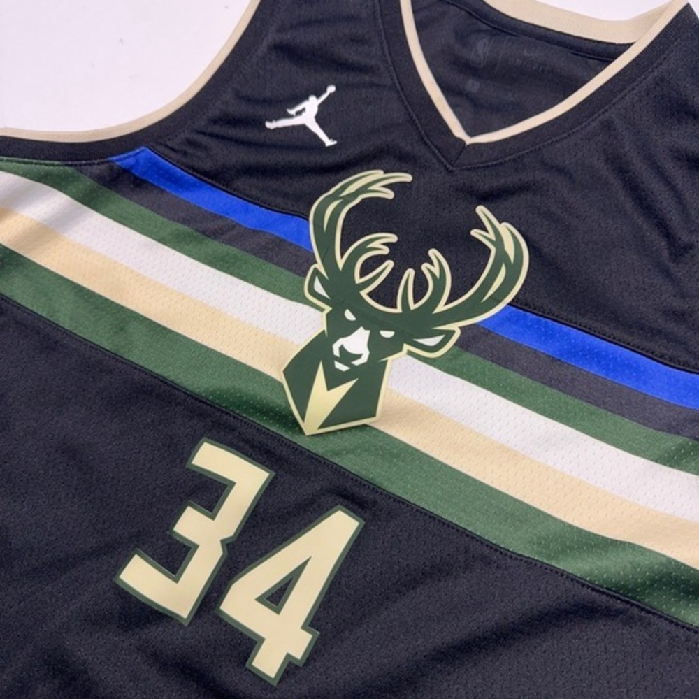 Jordan Milwaukee Bucks Giannis Antetokounmpo NBA Jersey Black Youth Size L Nike - Picture 4 of 9